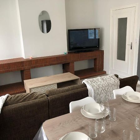 Appartement Cosy Et Lumineux Caussens Exterior foto